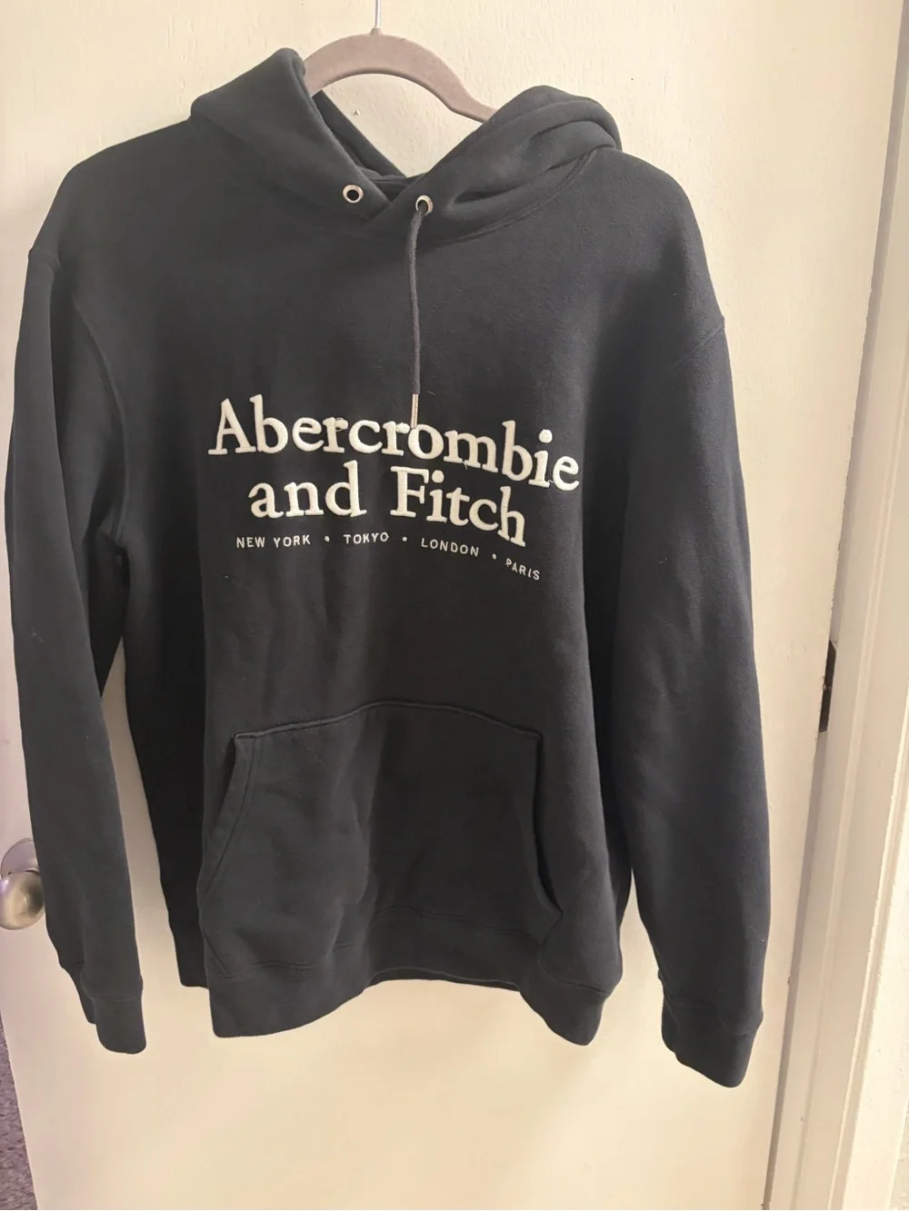 Abercrombie & Fitch Black Crewneck Hoodie with Cream Logo